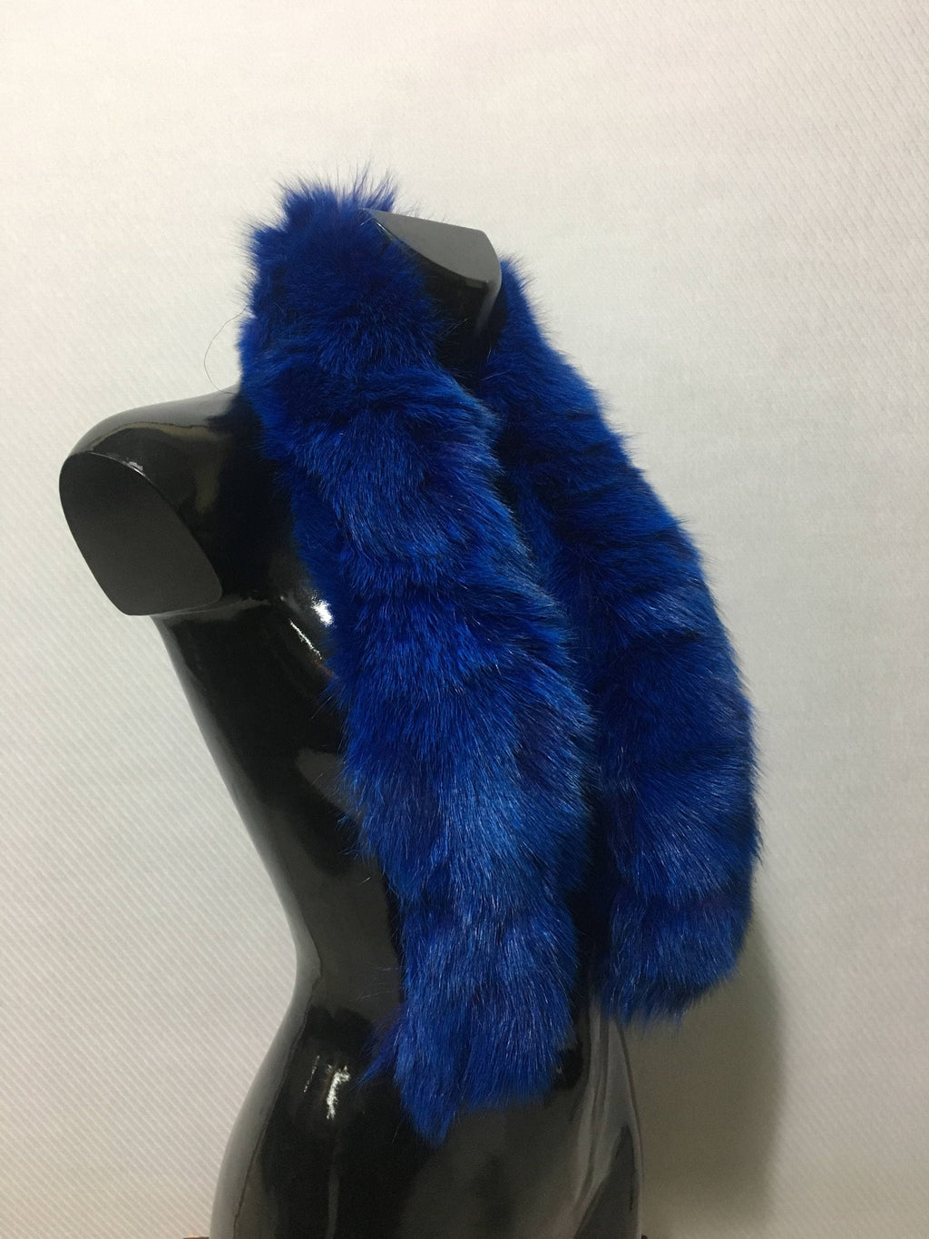 Real Blue Electrik Fox Fur Small Collar,