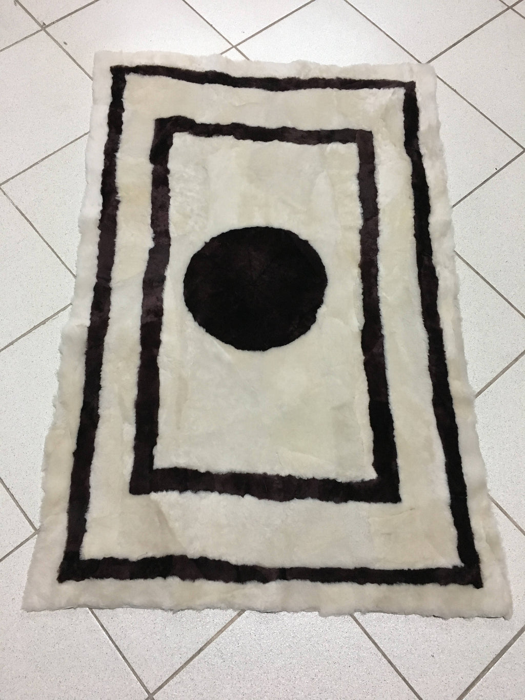 Beautiful Cream and brown Sheepskin Mat. Luxury Sheepskin Rug