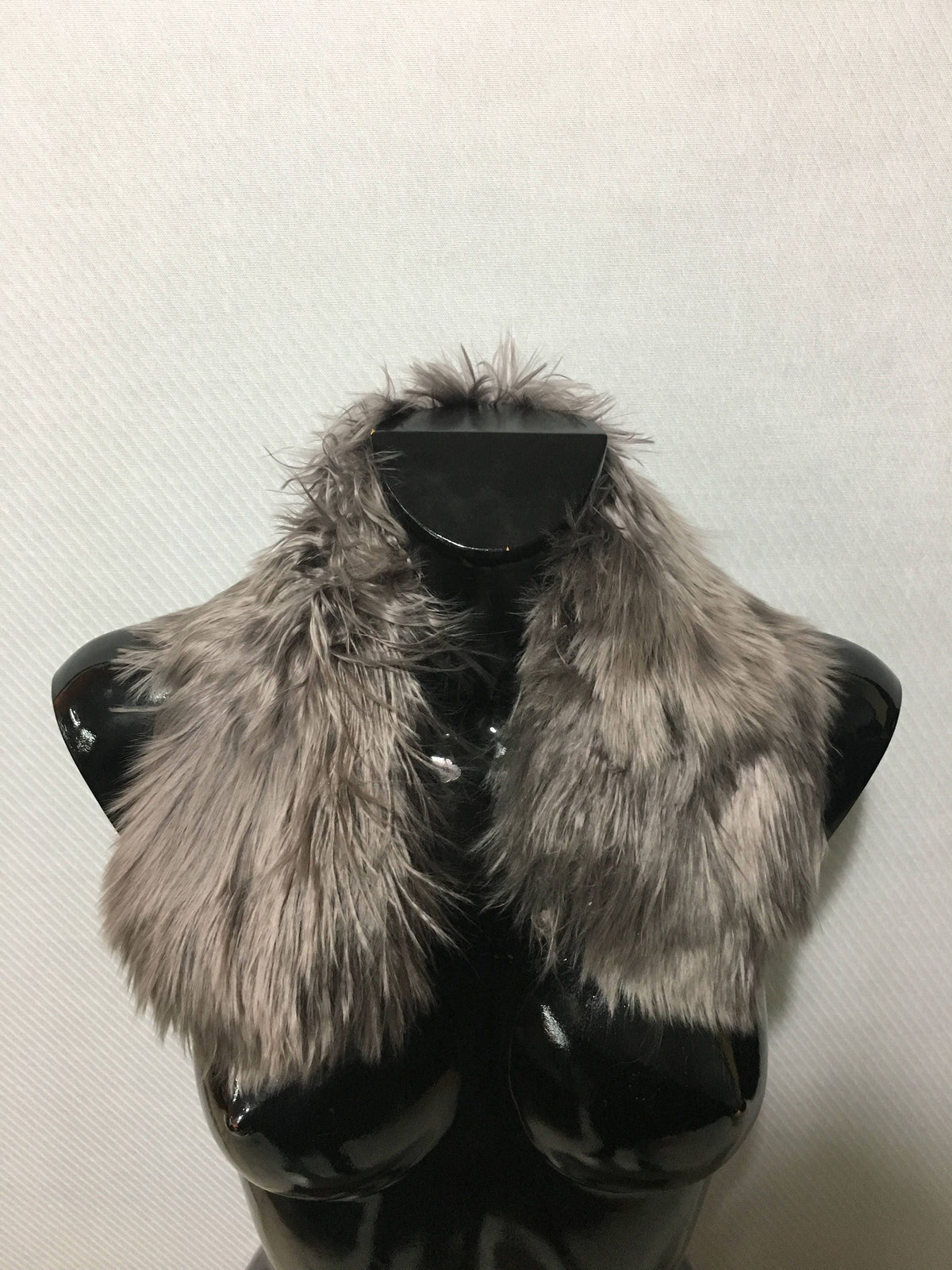 Beautiful Natural Gray Tibetian  lamb Collar