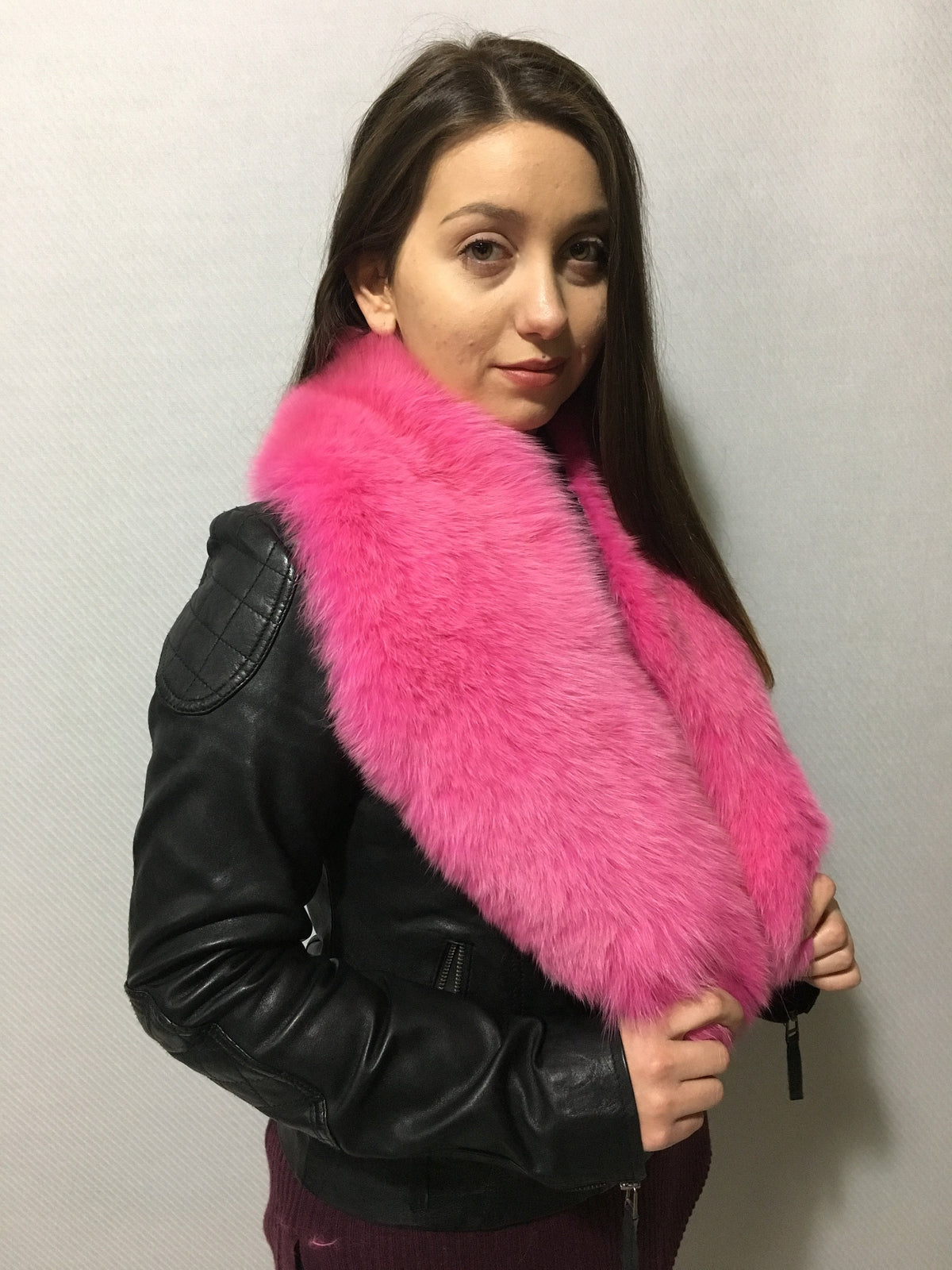 Genuine Fur Collar, Fox Fur collar. Neck Wrap, Fur Scarf. Shawl for Both Men and Women, 100% real Fuchsia Fox Collar