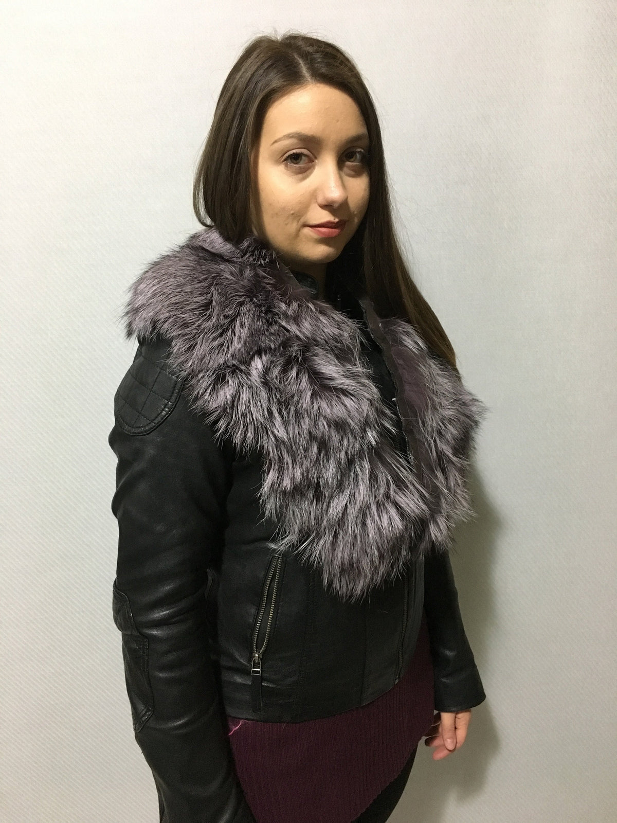 Gorgeous  Lilac & silver Fox Fur Collar