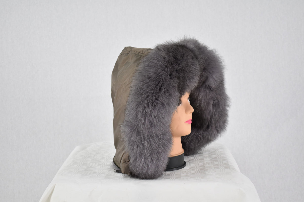 Fashionable  Fox Fur Small Collar Gray Color . Trim for hood