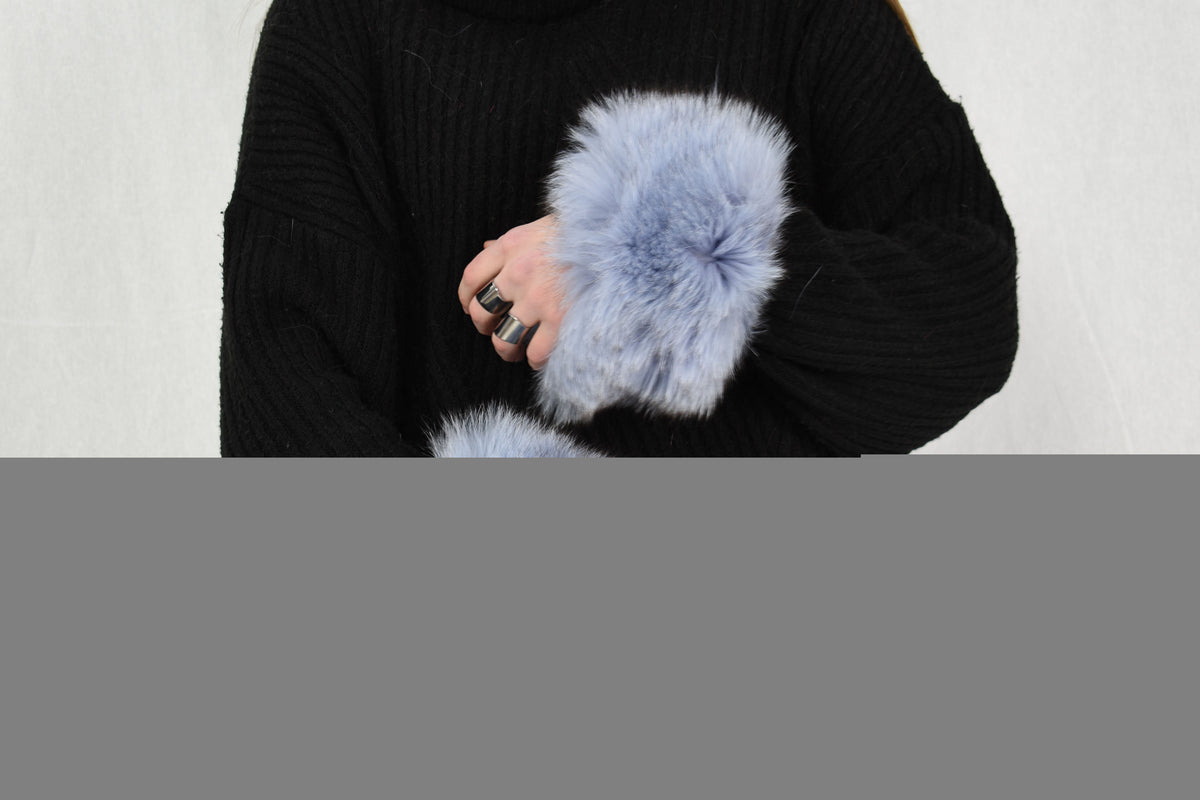 Stylish  Fox Fur Cuffs, Sea blue Collor fur cuffs , Coat Cuffs, Fox Fur , winter Coat cuffs,detachable Fur cuffs