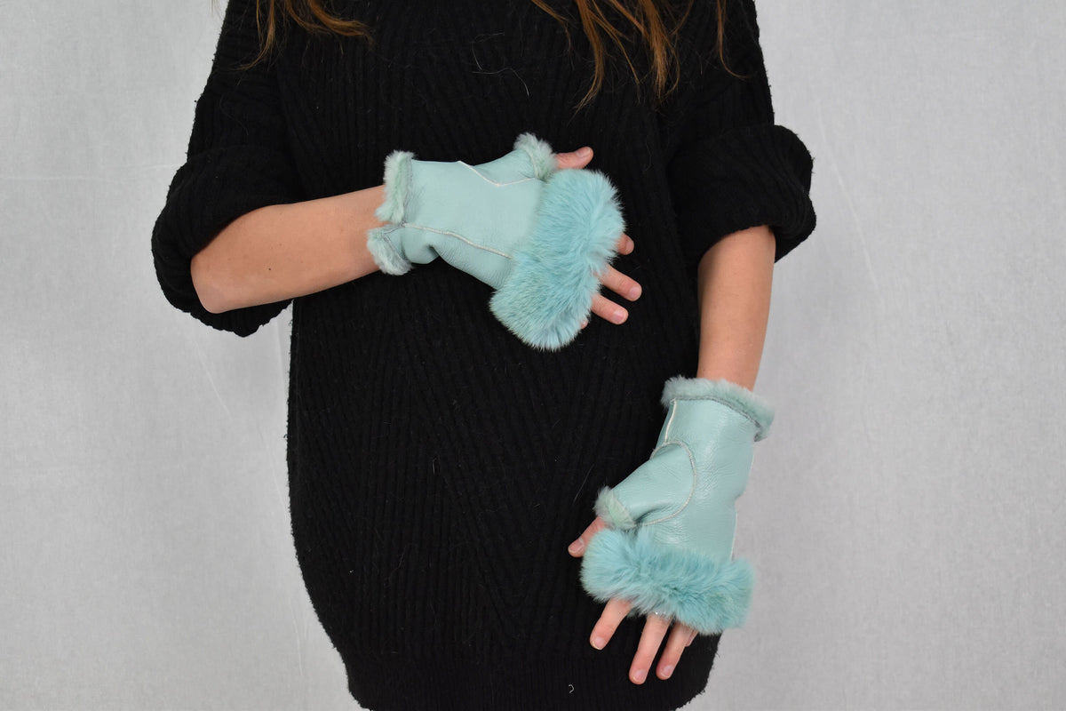 Beautiful Sheepskin Gloves Fingerless In One Size, Luxury Gift Fingerless Gloves!!!