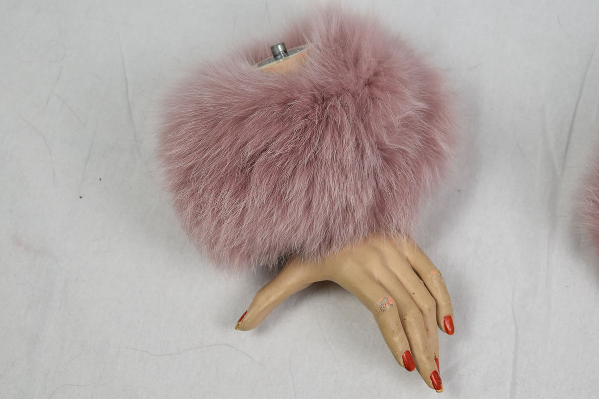 Amazing  Fox Fur Cuffs, Magenta Collor fur cuffs , Coat Cuffs, Fox Fur , winter Coat cuffs,detachable Fur cuffs