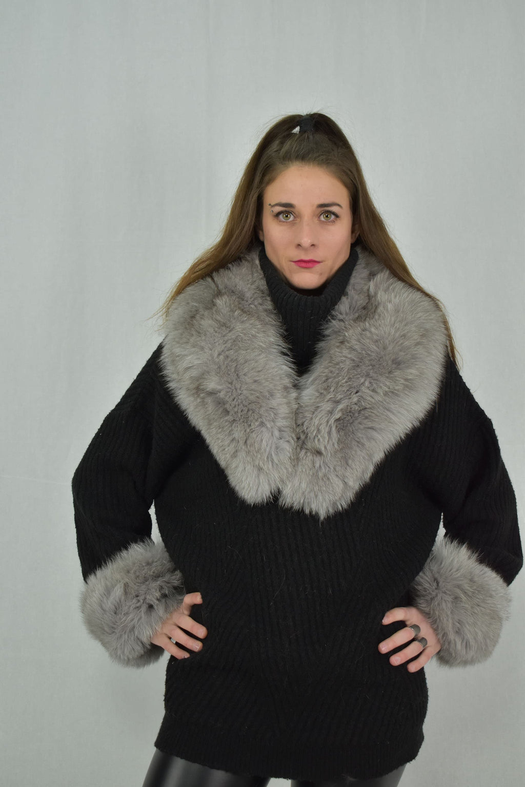 Real  Fur Collar and Cuffs Gray Color, Fox  Fur Cuffs and  Collar , fashionable Fur collar and CUFFS