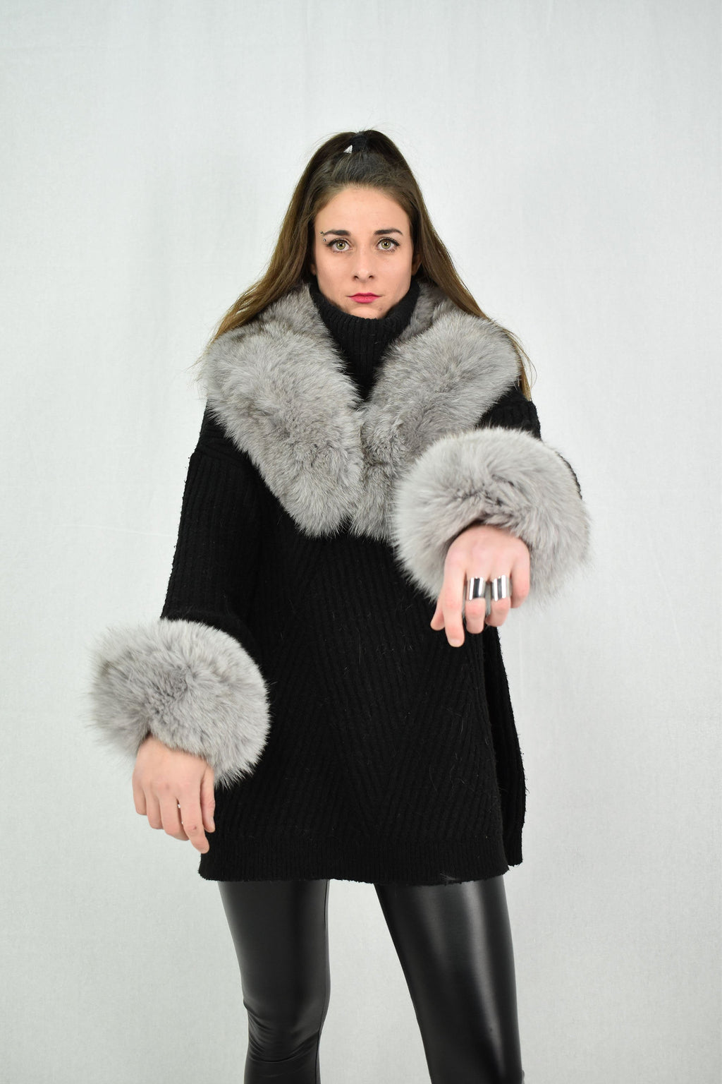 Real  Fur Collar and Cuffs Gray Color, Fox  Fur Cuffs and  Collar , fashionable Fur collar and CUFFS