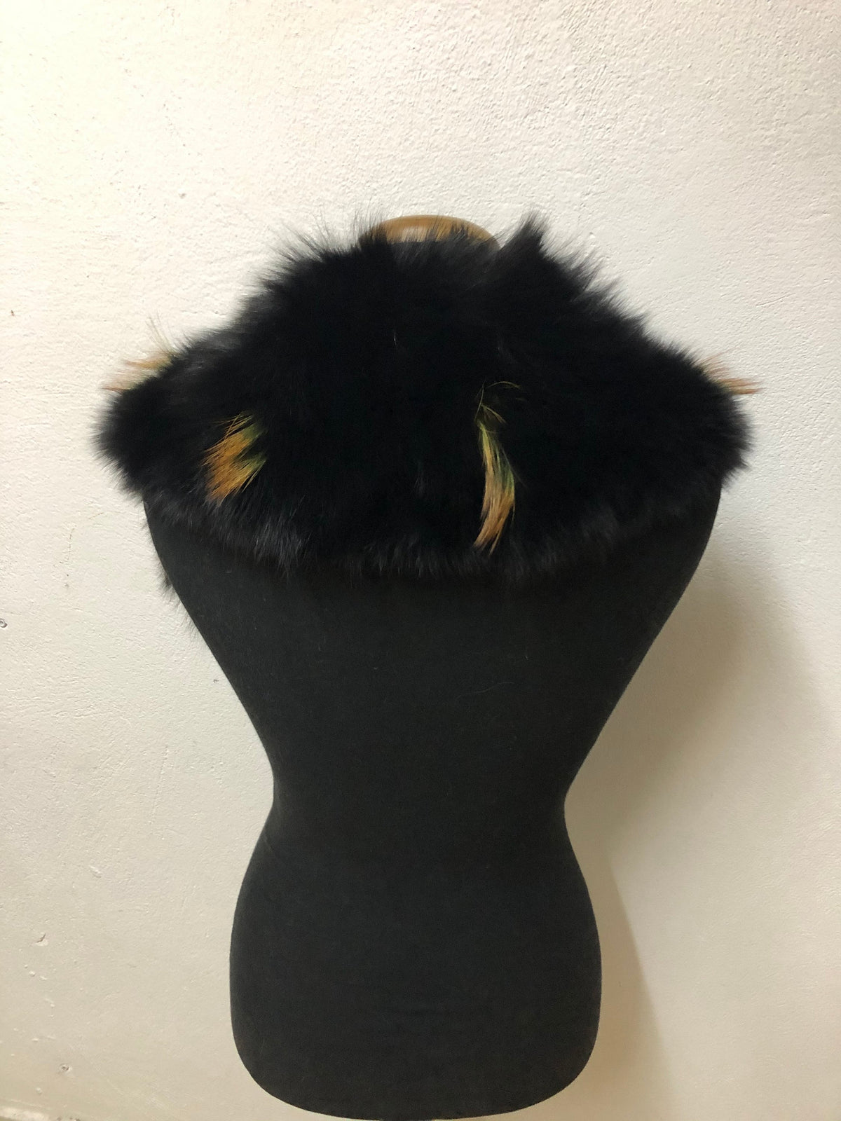 Stylish  Fox Fur Collar, Black Fur collar,Fur scarf, Coat Collar , Winter Collar, women collar, detachable fur collar for coats