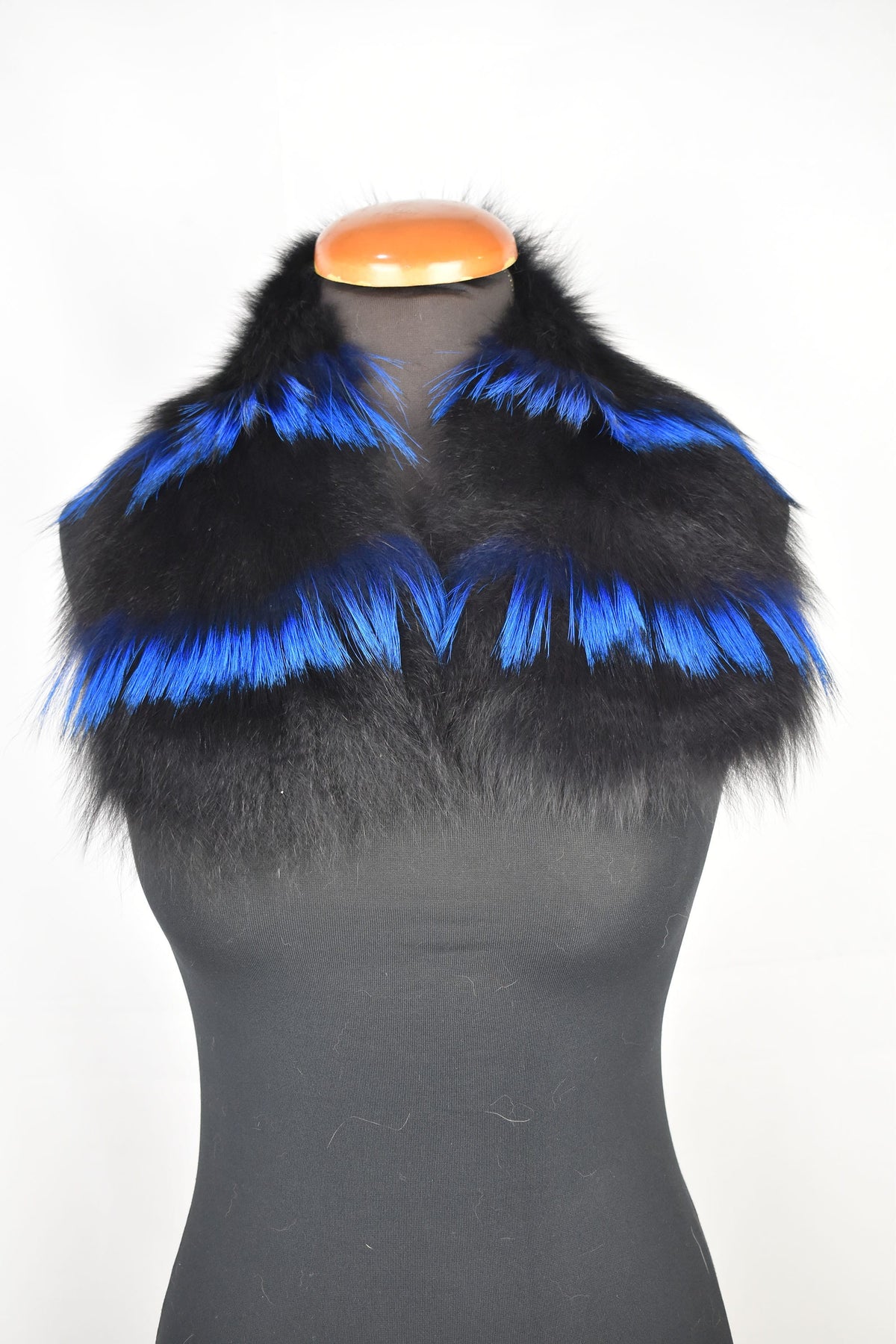 Elegant  Fox Fur Collar  Black With Blue color Fox  Fur Collar , Winter coat collar ,Detachable Fur Collar For Coat And Jacket