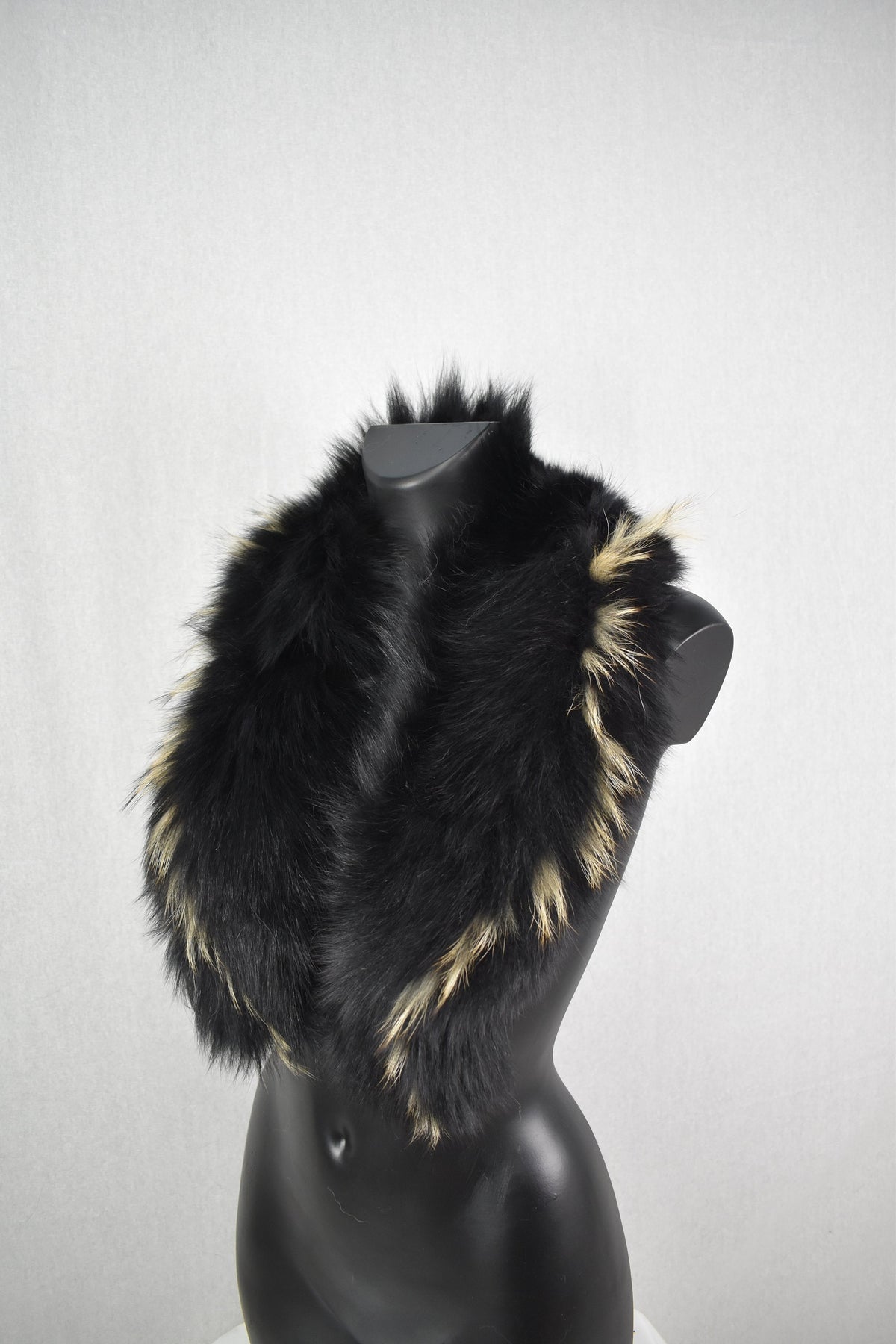 Large Fur Collar, Fox Fur  Collar,  Fur Coat  Collar , Detachable Collar , Luxury Gift For Her , Special Fur Collar For Fackets And Coats