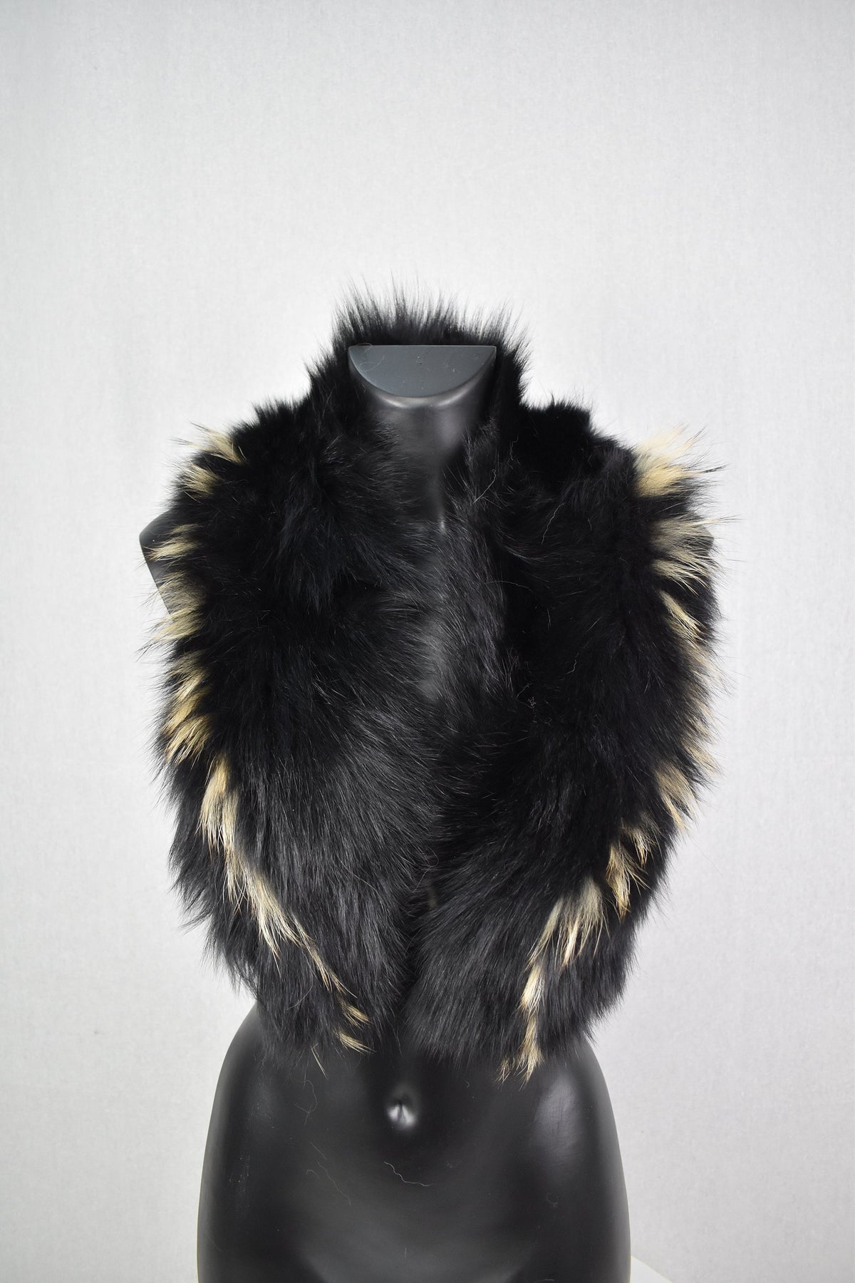 Large Fur Collar, Fox Fur  Collar,  Fur Coat  Collar , Detachable Collar , Luxury Gift For Her , Special Fur Collar For Fackets And Coats