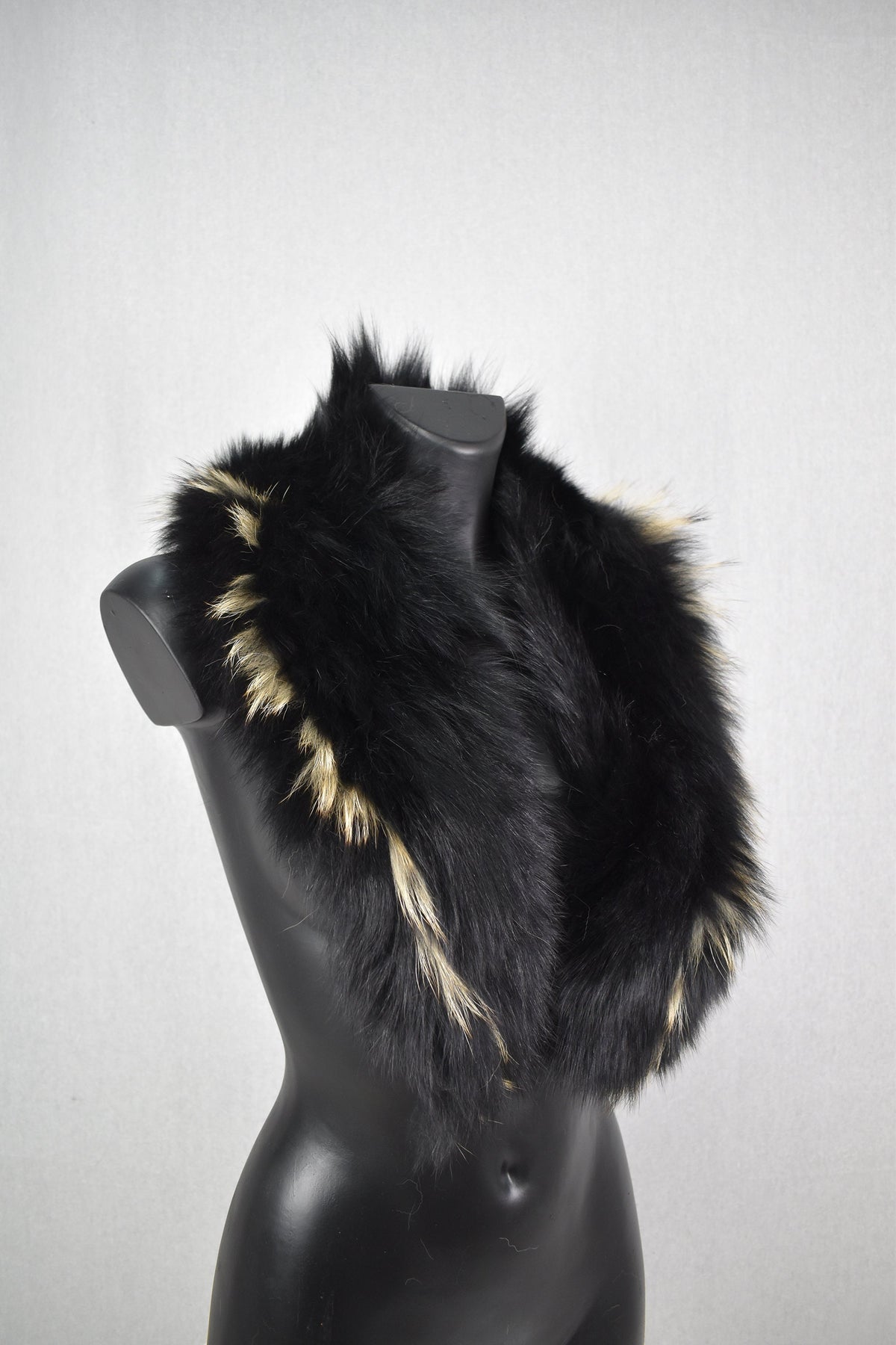 Large Fur Collar, Fox Fur  Collar,  Fur Coat  Collar , Detachable Collar , Luxury Gift For Her , Special Fur Collar For Fackets And Coats
