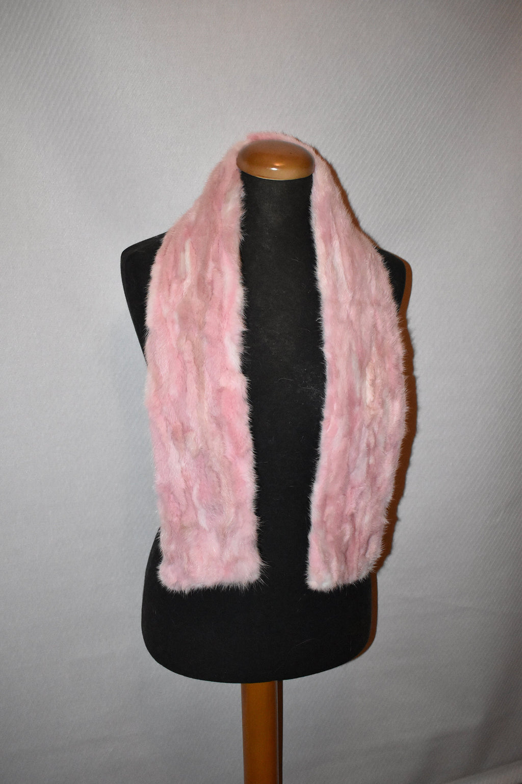 Beautiful  Mink Fur Scarf Pink Color. Mink fur scarf !!!