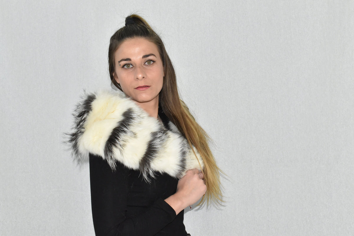 Beautiful   Large  Fox Fur Collar,Fur scarf, Coat Collar , Winter Collar, women collar, fashionable Fur collar