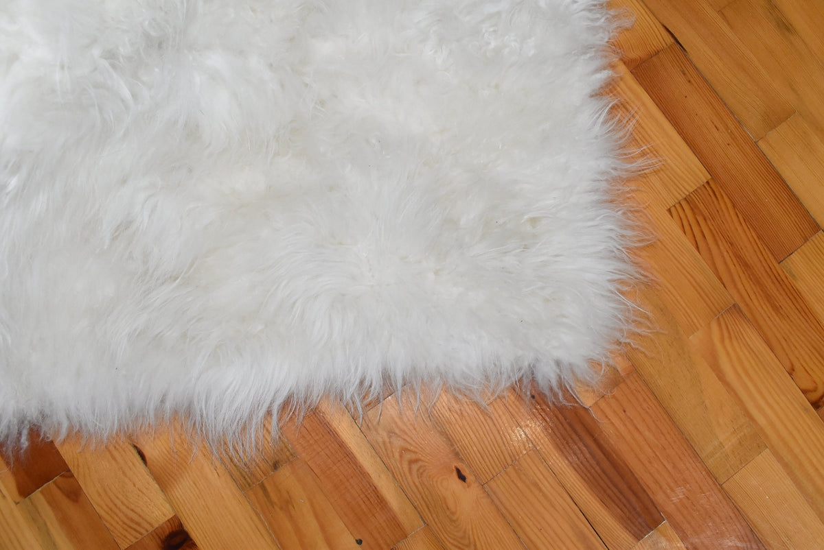 Mongolian Fur Throw | Mongolian Fur Blanket | White Mongolian lamb | Fluffy Fur blanken Ideal For Your home decor