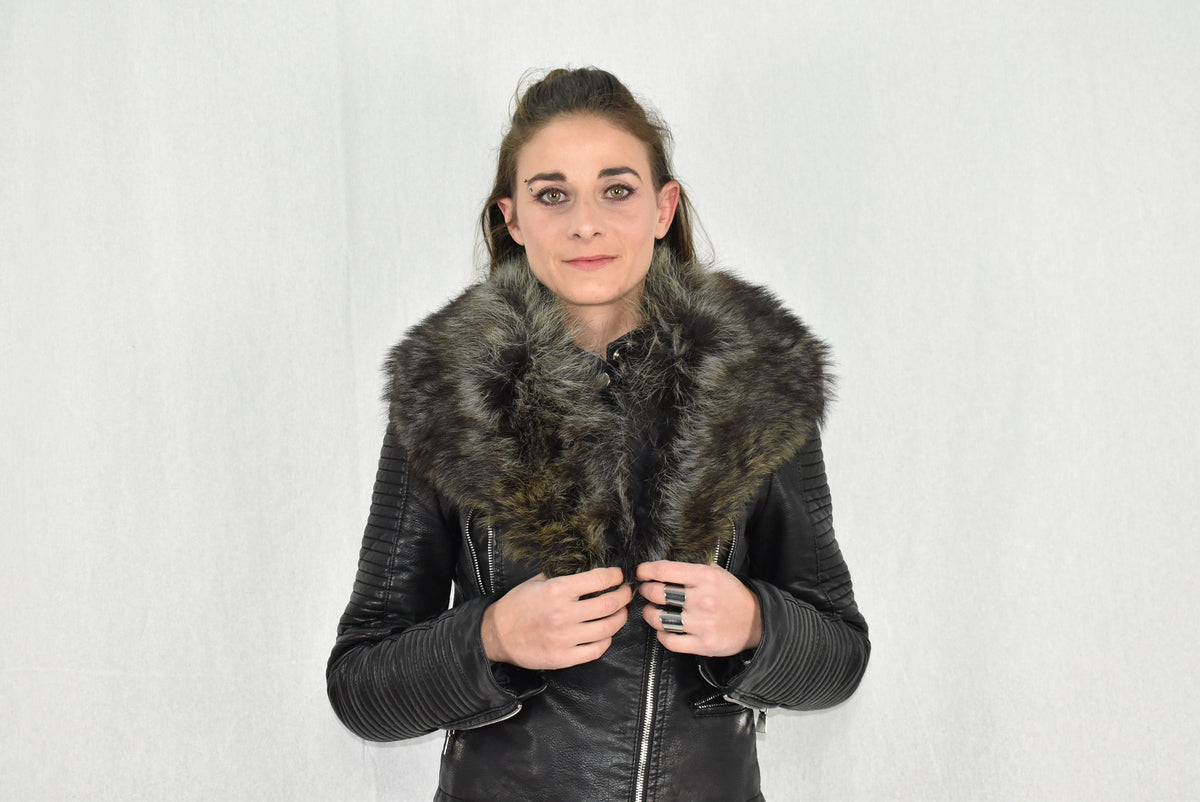 Fur Collar, Raccoon Fur Collar, GrayFur Collar , Detachable Collar , Luxury Gift For Her , Special Fur Collar For Fackets And Coats