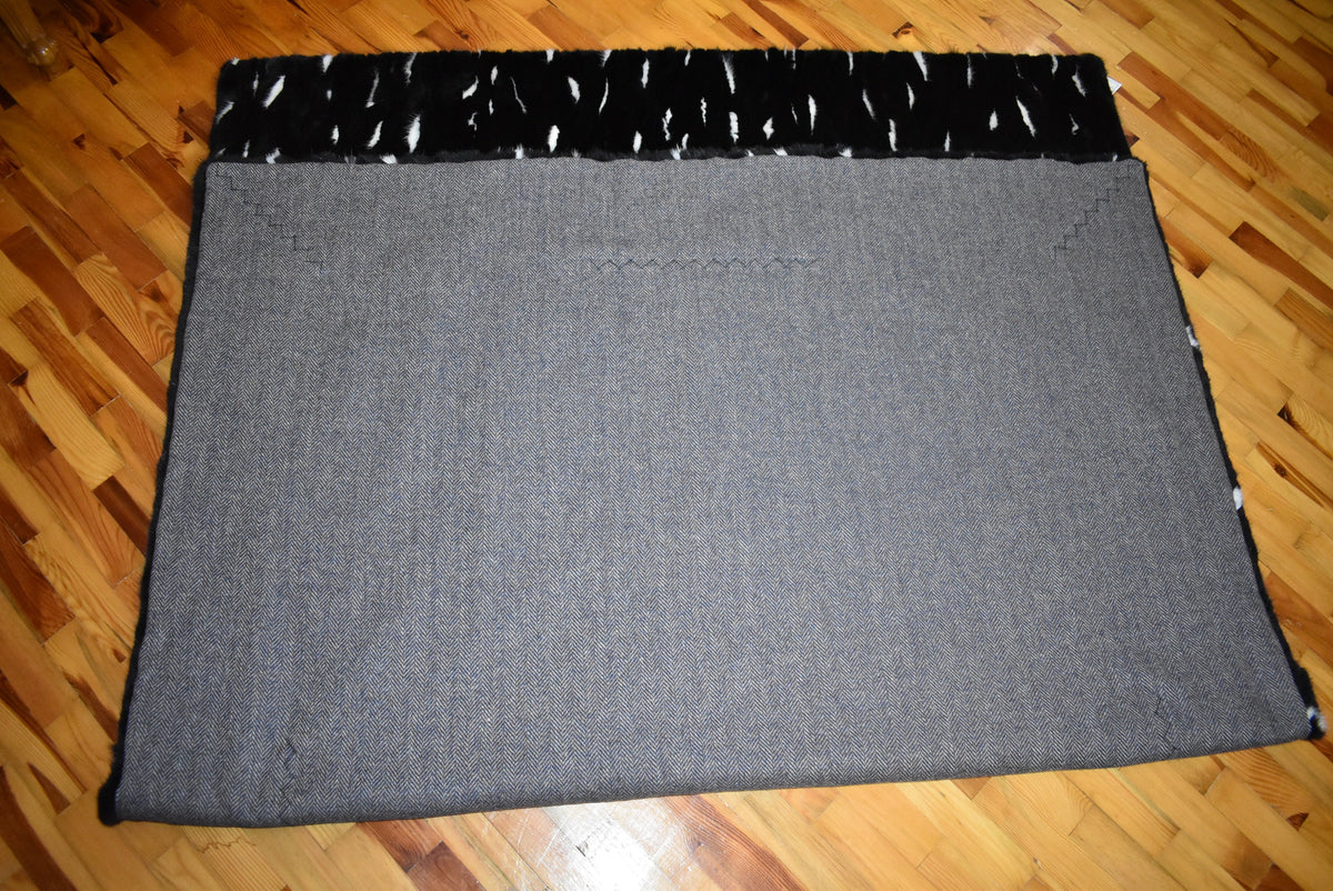 Luxurious Mink  fur Blanket | Black & white Fur Throw | Warm Mink Fur Blanket | Luxury Sofa Cover | Fur Throw For yout bedroom