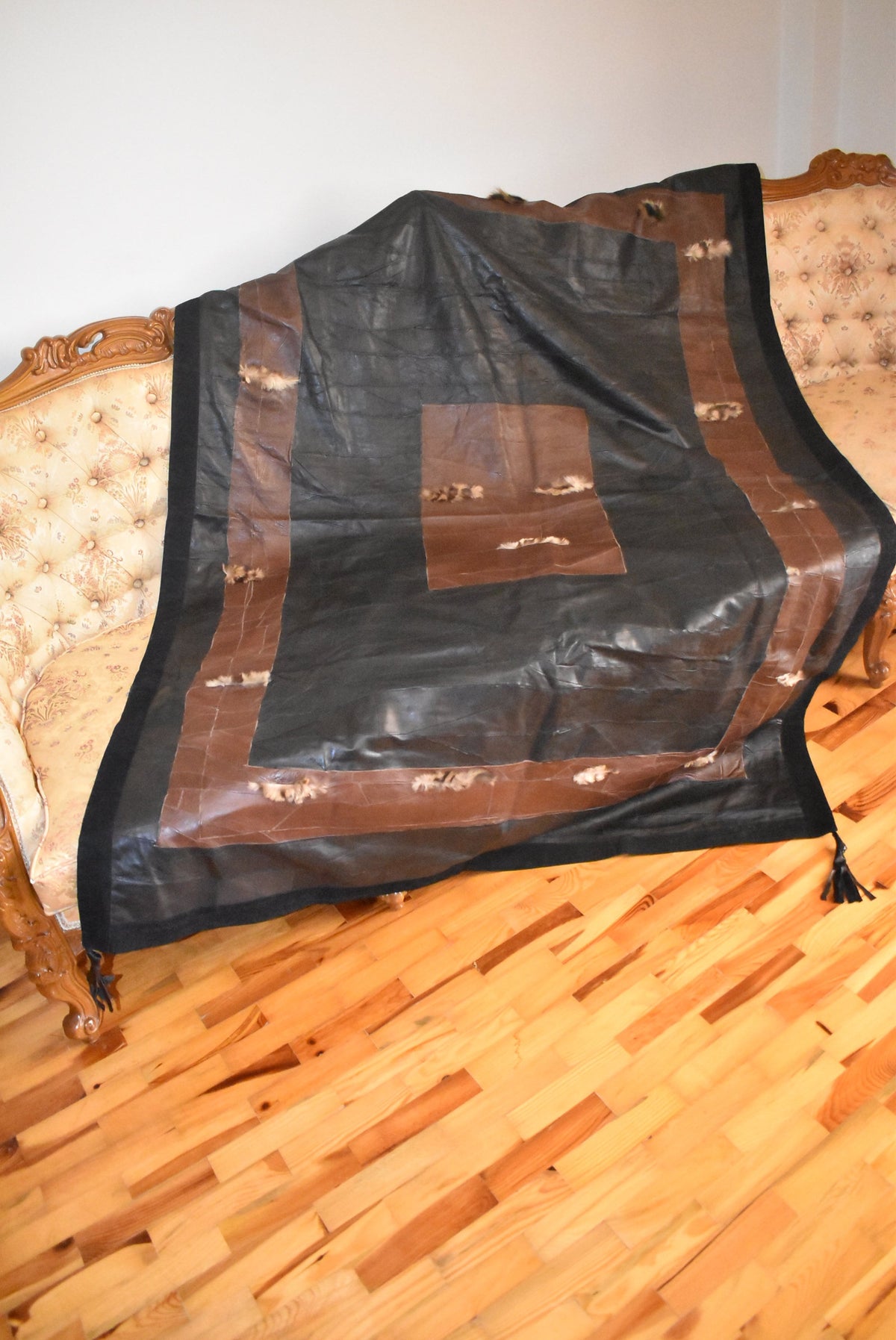 Handmade Lambskin Leather Sofa Throw Cover: Non-Slip Couch Blanket
