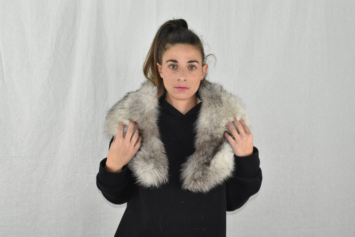 Gorgeous Fox Fur Collar Silver Frost Color . Fashion Fur Collar. Fur collar, Fur scarf , Detachable Fur Collar, Coat collar