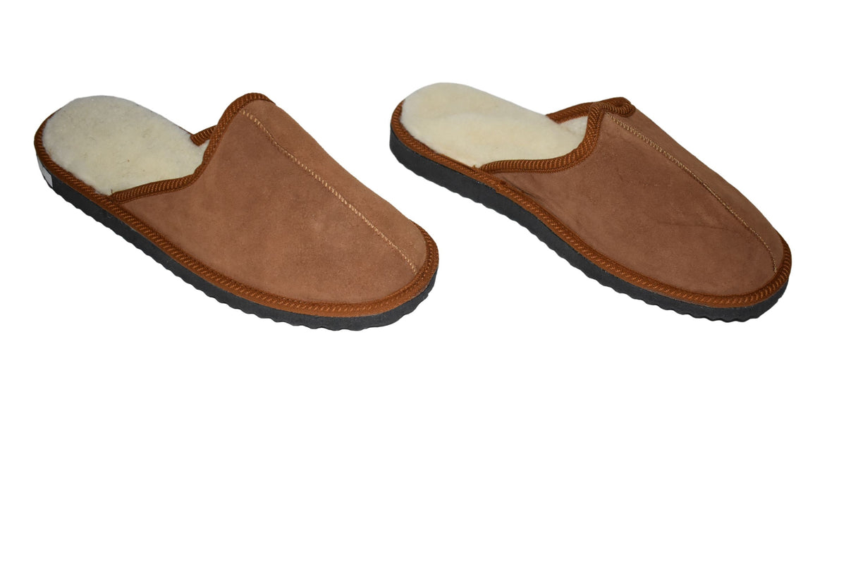Cozy Sheepskin Slippers  |  sheariling Fur Slippers | Winter slippers |Men  Fur slippers | Leather Slippers