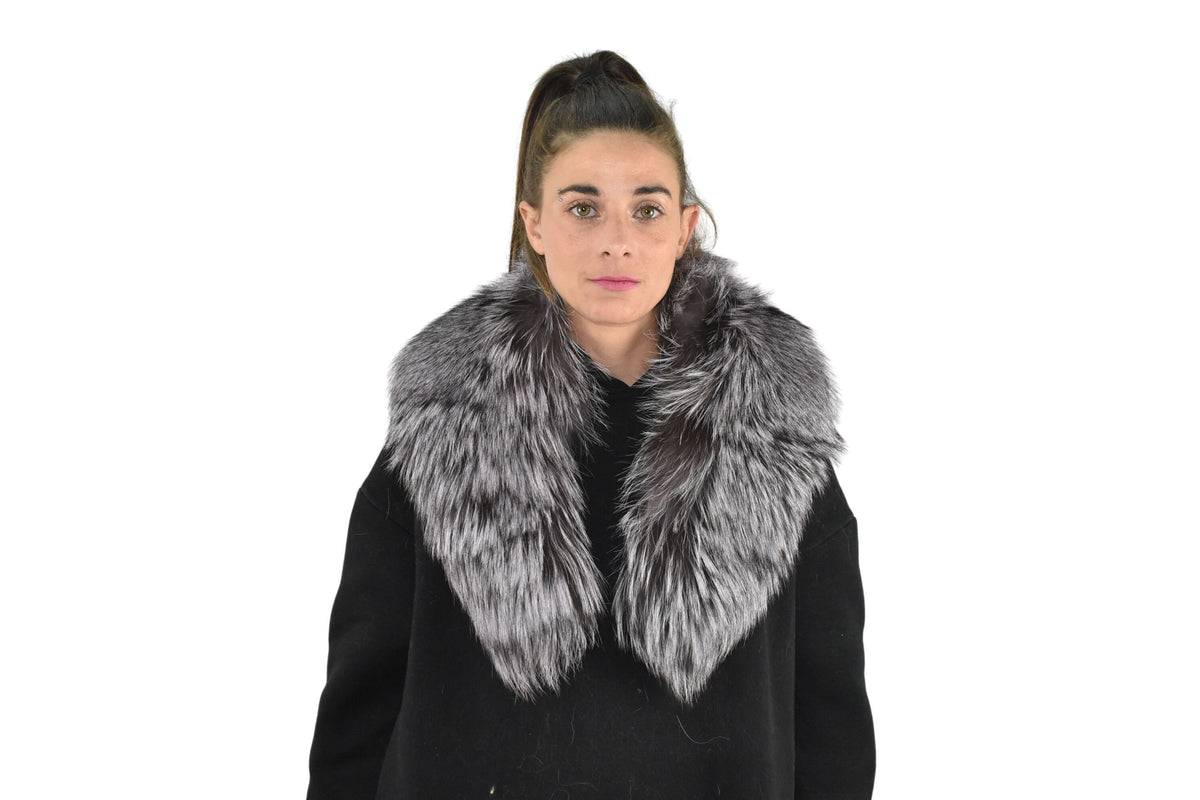 Gorgeous Silver Arzante  Fox Fur Collar