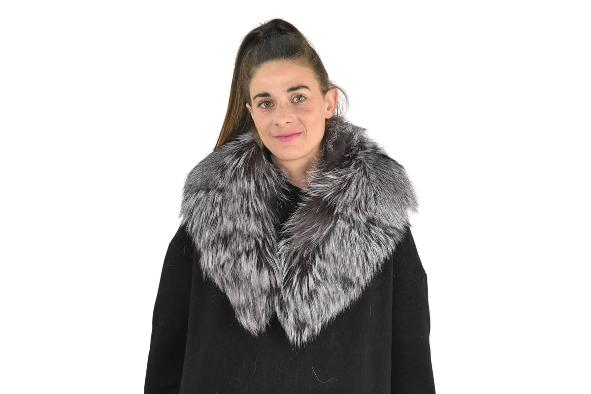 Gorgeous Silver Arzante  Fox Fur Collar
