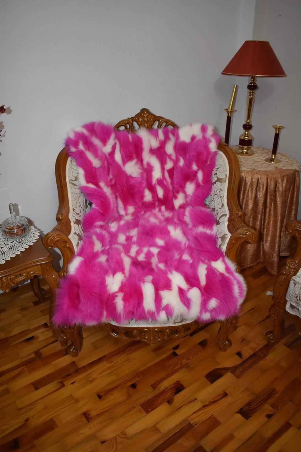 Luxurious Fox Fur Throw Blanket: Pink & White Fur Rug