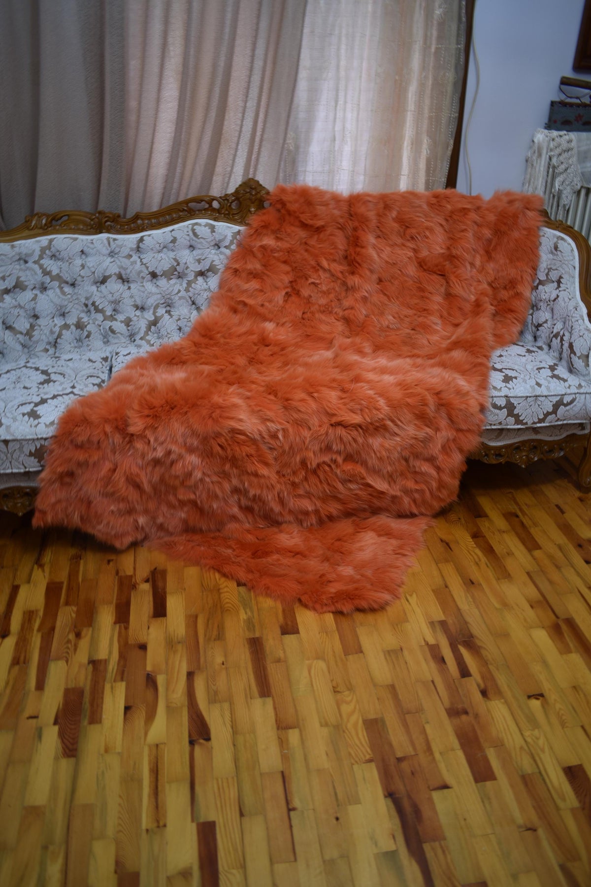 Luxurious Orange Fox Fur Throw Blanket: Velvet Lined