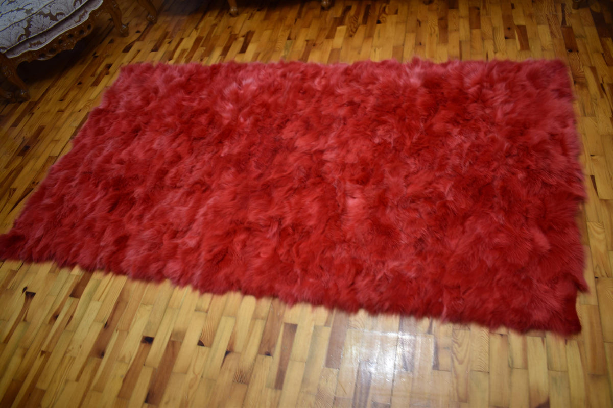 Red Fox Fur Blanket: Luxurious Velvet Lined Throw