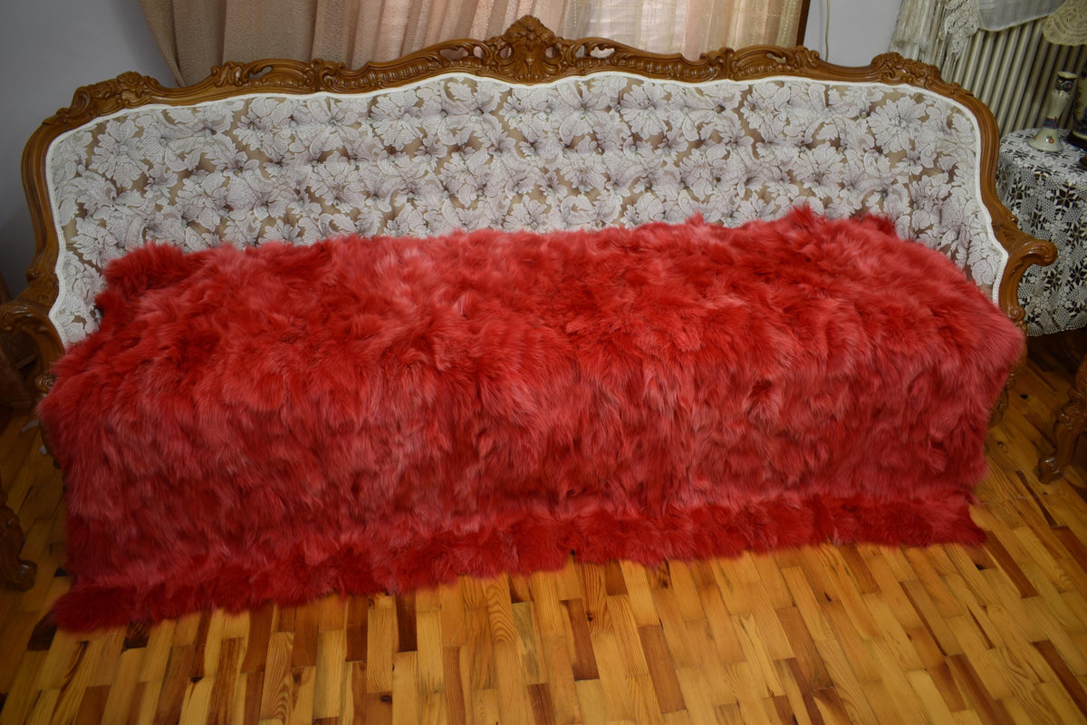 Red Fox Fur Blanket: Luxurious Velvet Lined Throw