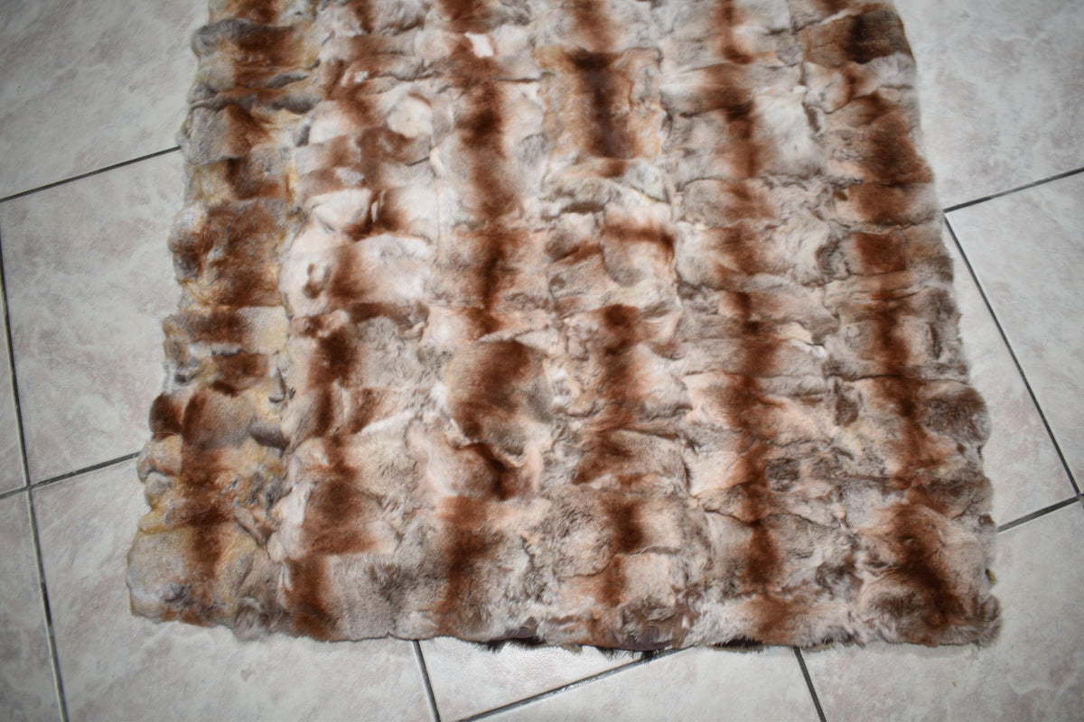 Luxury Rex Rabbit Fur Blanket: Cozy Beige Brown Throw