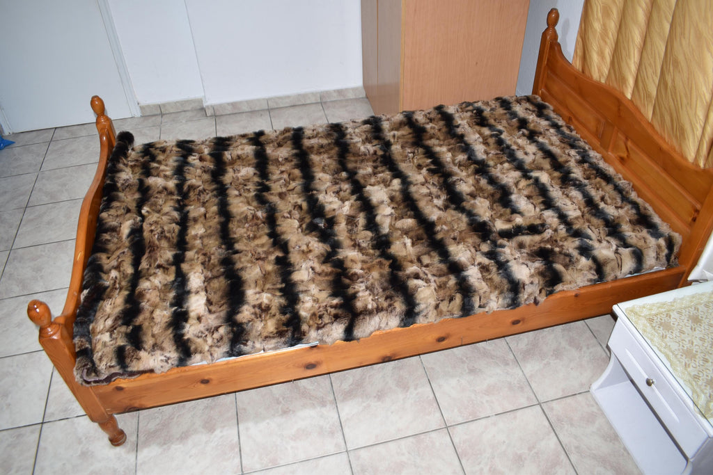 Luxury Rex Rabbit Fur Blanket: Warm Beige Brown Throw