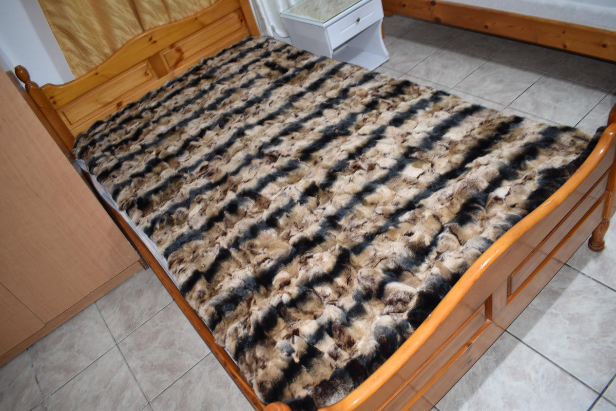 Luxury Rex Rabbit Fur Blanket: Warm Beige Brown Throw