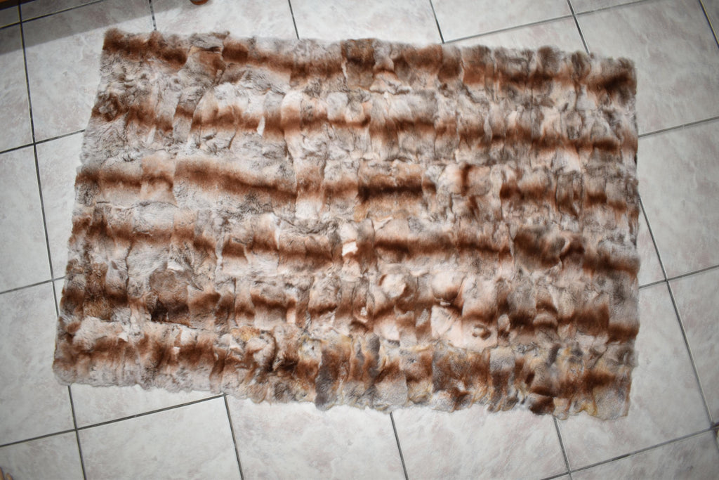 Luxury Rex Rabbit Fur Blanket: Cozy Beige Brown Throw